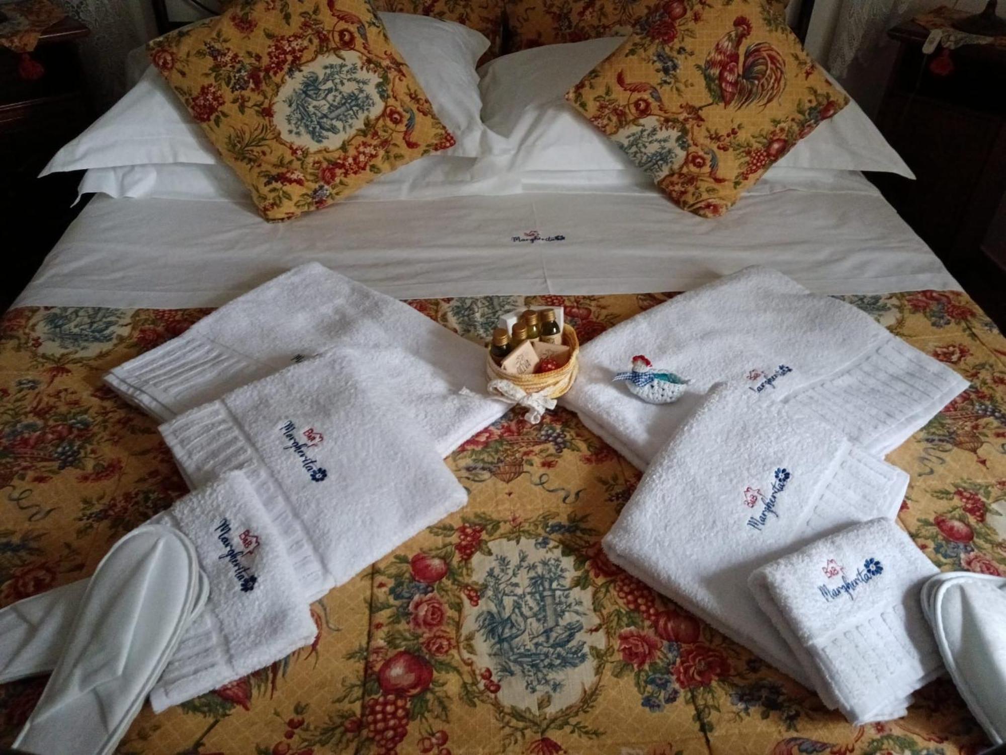 Bed And Breakfast Margherita & Home Restaurant Gerano Exterior foto